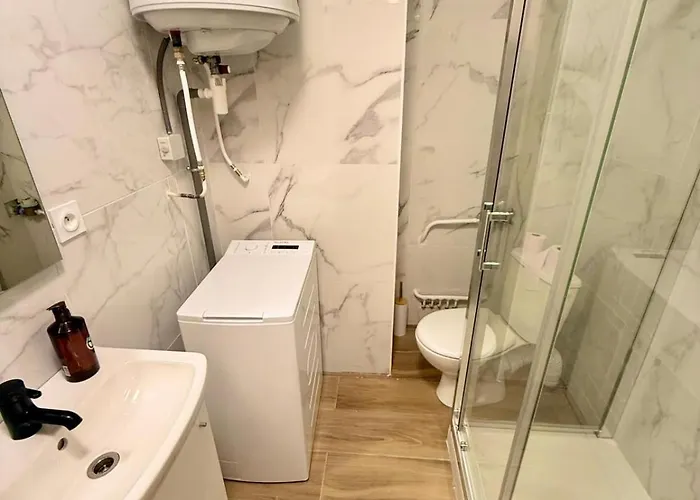 Apartament New Two-room Apartment, Center, Sleeps 4, Balcony